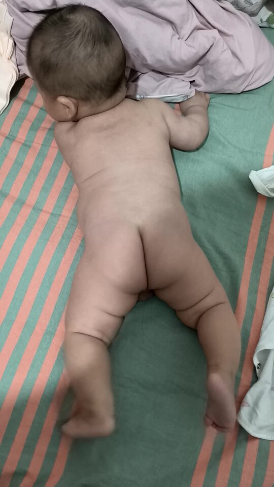 VID_20250512_193926.mp4